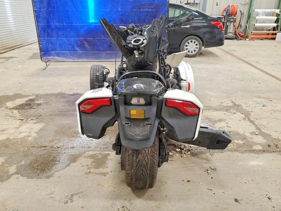 Продажа на аукционе авто 2021 Can-am Spyder Roadster, vin: 2BXREDD29MV000397, номер лота: 61515716