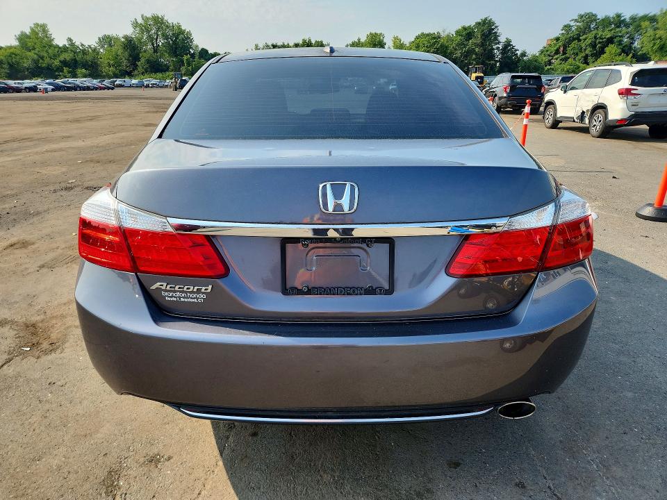 Продажа на аукционе авто 2015 Honda Accord, vin: 1HGCR2F8XFA136961, номер лота: 62786506