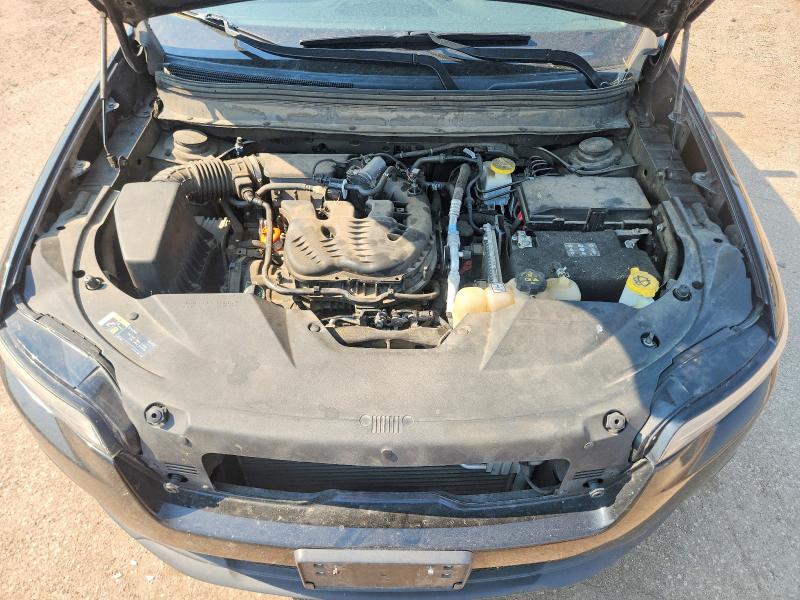 59298216 :رقم المزاد ، 1C4PJMCX6KD338056 vin ، 2019 Jeep Cherokee مزاد بيع