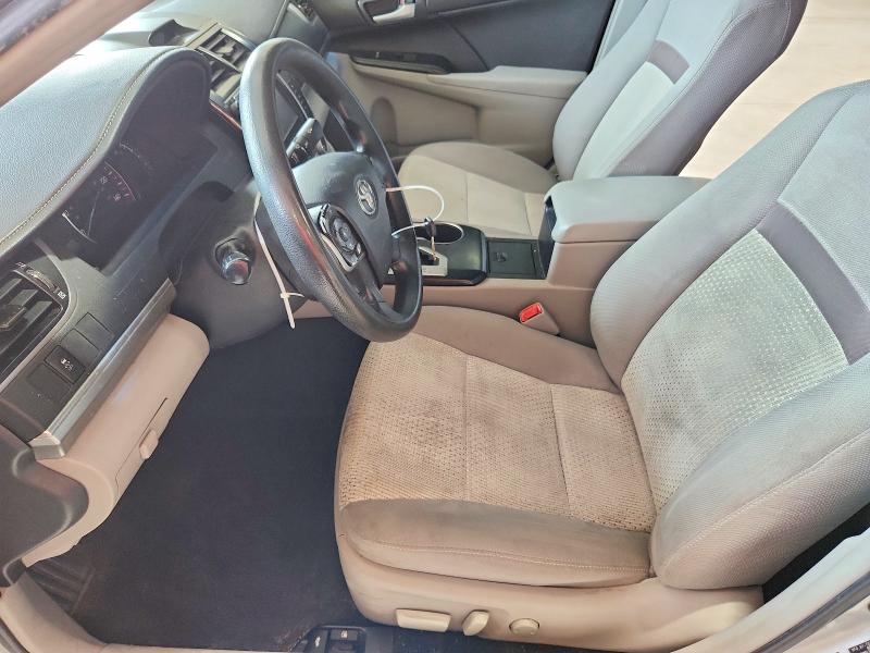 61443626 :رقم المزاد ، 4T4BF1FK4ER363358 vin ، 2014 Toyota Camry مزاد بيع