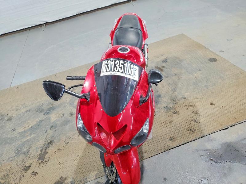 63135106 :رقم المزاد ، JKBZXNC13AA021043 vin ، 2010 Kawasaki Zx1400 مزاد بيع