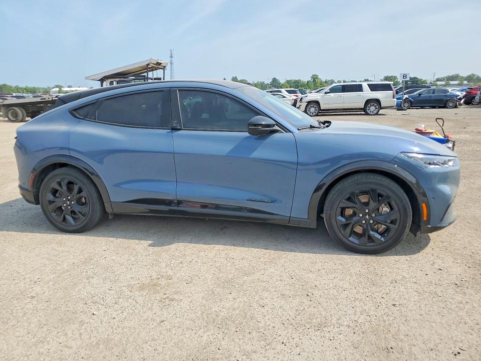2023 Ford Mustang Mach-e მანქანა იყიდება აუქციონზე, vin: 3FMTK3SU7PMA39244, აუქციონის ნომერი: 62742606