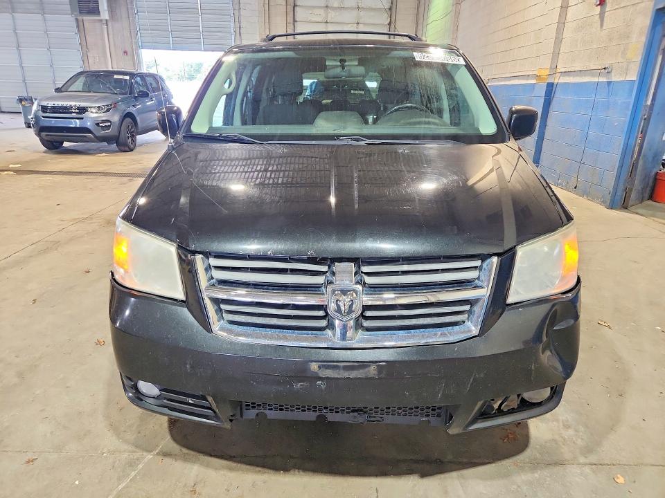 62849086 :رقم المزاد ، 2D4RN5D16AR135647 vin ، 2010 Dodge Grand Caravan مزاد بيع