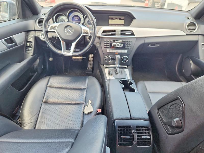 2013 Mercedes-benz C მანქანა იყიდება აუქციონზე, vin: WDDGF4HB6DR266348, აუქციონის ნომერი: 59778906