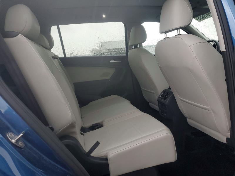 Продаж на аукціоні авто 2018 Volkswagen Tiguan, vin: 3VV2B7AX0JM102714, номер лоту: 63291686