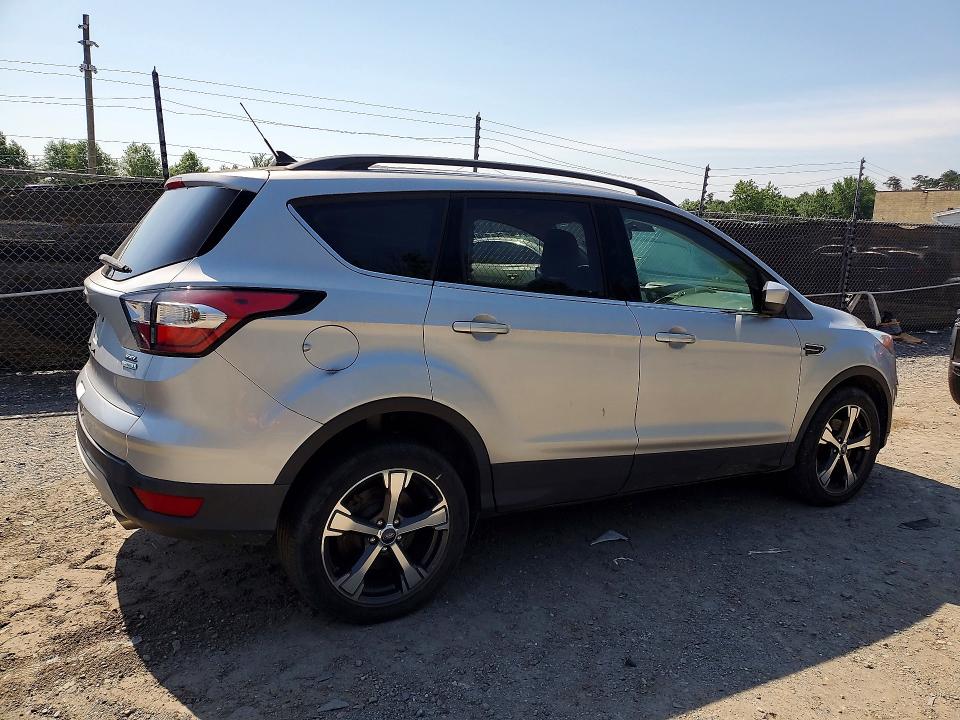 2018 Ford Escape მანქანა იყიდება აუქციონზე, vin: 1FMCU0HD8JUD14719, აუქციონის ნომერი: 60041166