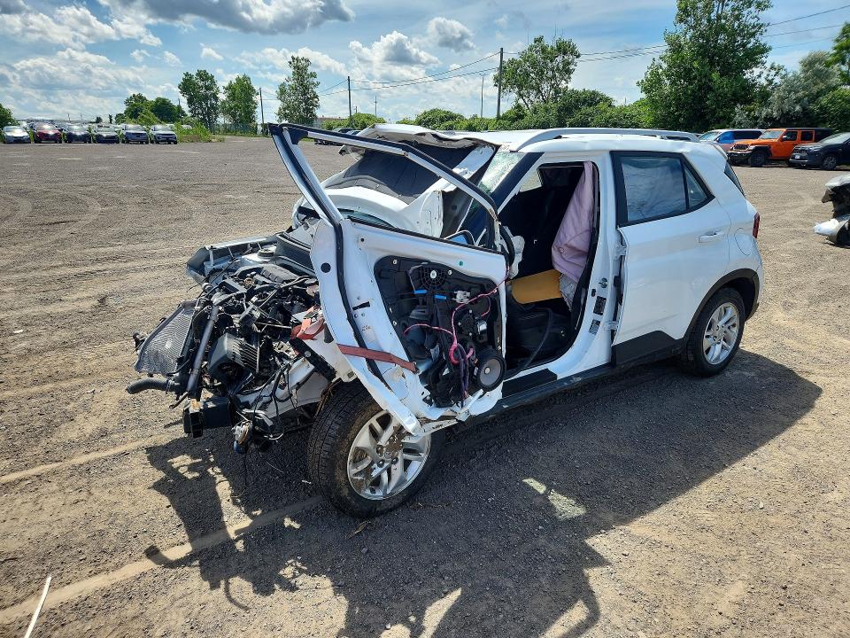 Продажа на аукционе авто 2022 Hyundai Venue, vin: KMHRC8A30NU176385, номер лота: 61918756