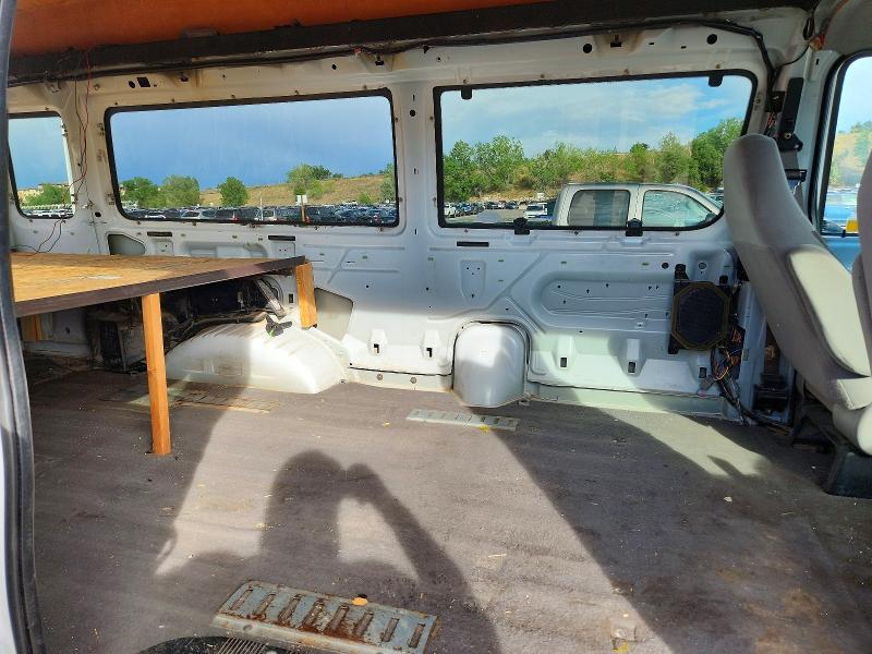 61370296 :رقم المزاد ، 1FBSS31L9XHB43252 vin ، 1999 Ford Econoline مزاد بيع