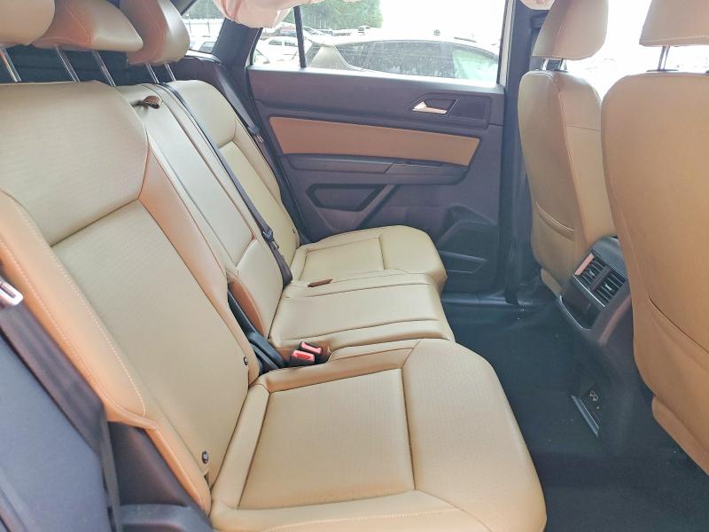 61997426 :رقم المزاد ، 1V21E2CA4LC218868 vin ، 2020 Volkswagen Atlas Cross Sport مزاد بيع