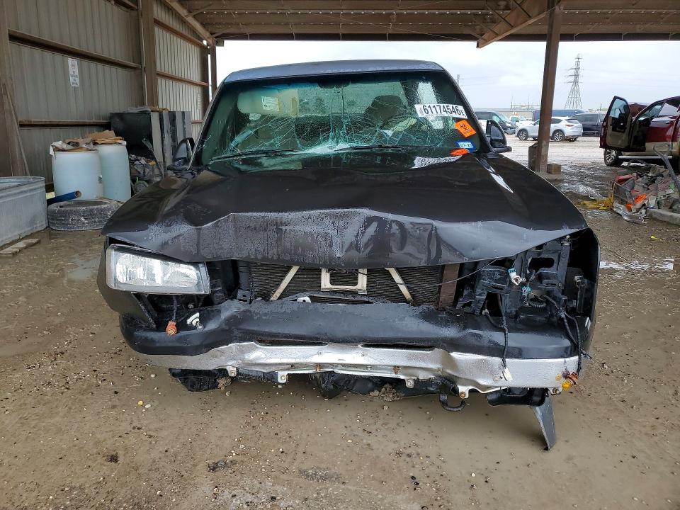 2004 Chevrolet Silverado მანქანა იყიდება აუქციონზე, vin: 2GCEC19V741323098, აუქციონის ნომერი: 61174546