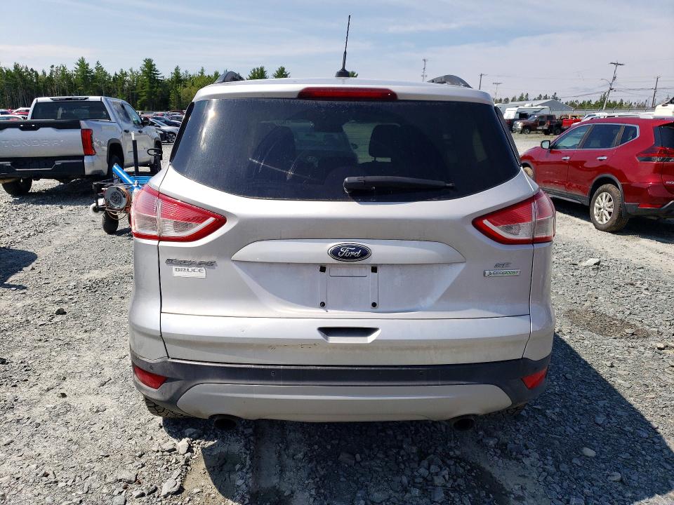 60925706 :رقم المزاد ، 1FMCU0GX8DUD27700 vin ، 2013 Ford Escape مزاد بيع