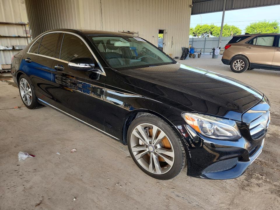 2015 Mercedes-benz C მანქანა იყიდება აუქციონზე, vin: 55SWF4JB4FU069413, აუქციონის ნომერი: 62617346