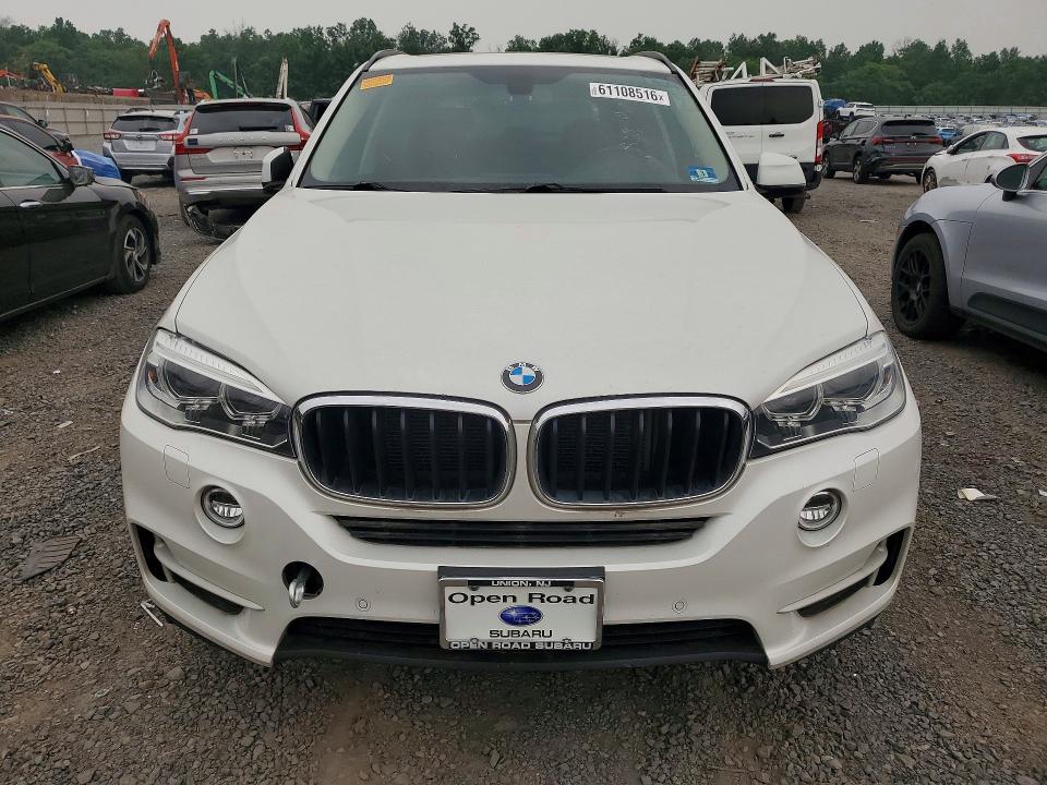 61108516 :رقم المزاد ، 5UXKR0C55F0K72055 vin ، 2015 Bmw X5 مزاد بيع