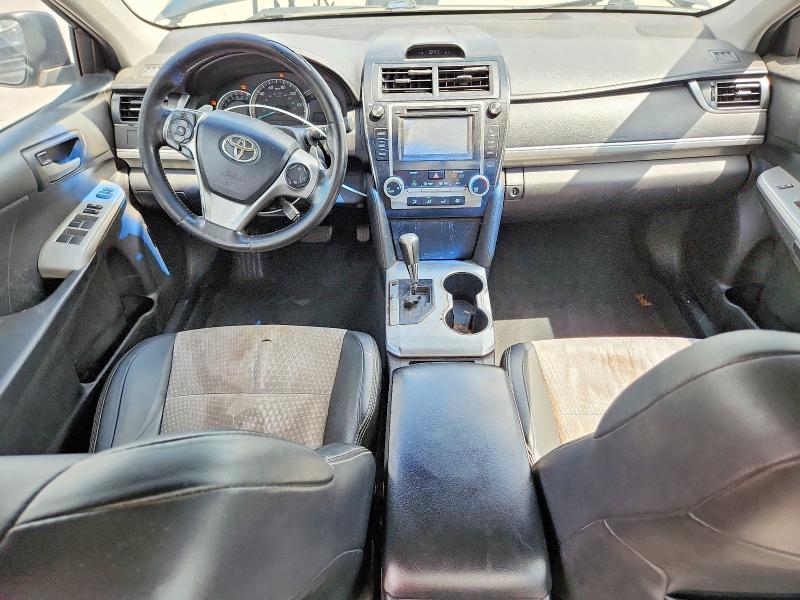 61527156 :رقم المزاد ، 4T1BF1FK6CU074361 vin ، 2012 Toyota Camry مزاد بيع