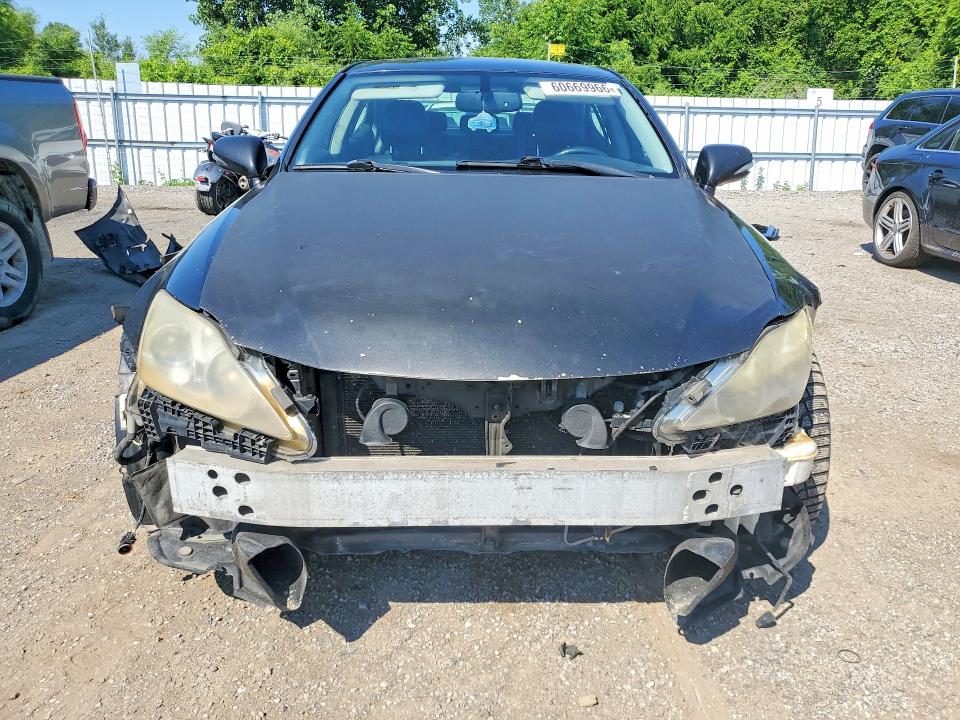 60669966 :رقم المزاد ، JTHCF5C28D5061352 vin ، 2013 Lexus Is مزاد بيع