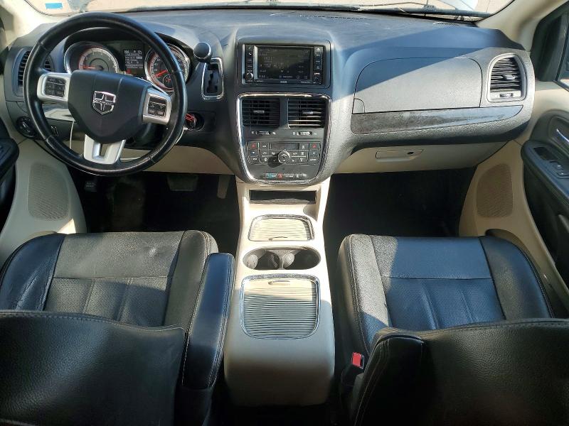 61935726 :رقم المزاد ، 2C4RDGDG1JR323685 vin ، 2018 Dodge Grand Caravan مزاد بيع