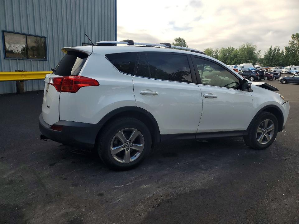 2015 Toyota Rav4 მანქანა იყიდება აუქციონზე, vin: JTMWFREV1FJ044528, აუქციონის ნომერი: 62466946