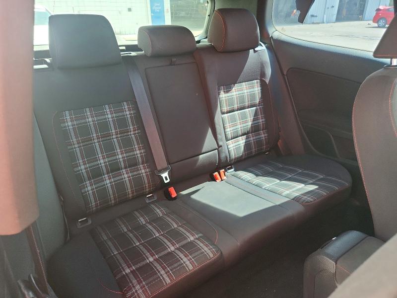 61187256 :رقم المزاد ، WVWFV7AJ2BW137517 vin ، 2011 Volkswagen Gti مزاد بيع