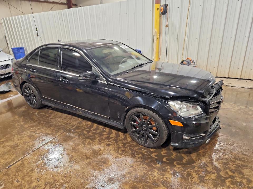 60366056 :رقم المزاد ، WDDGF8BB0CR230119 vin ، 2012 Mercedes-benz C مزاد بيع