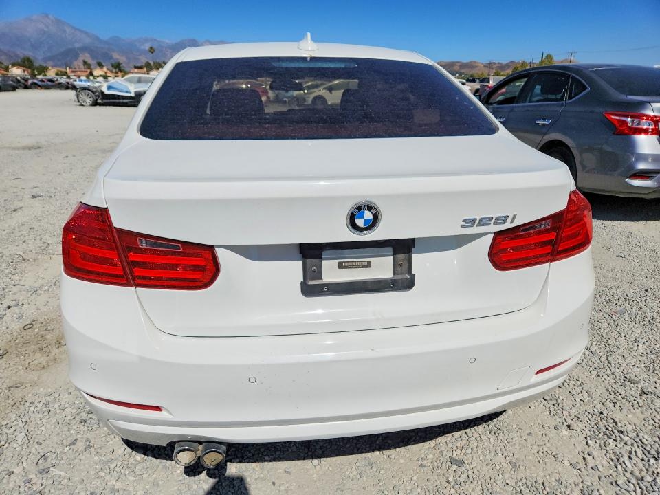 2014 Bmw 328 მანქანა იყიდება აუქციონზე, vin: WBA3C1C50EK113862, აუქციონის ნომერი: 59648066
