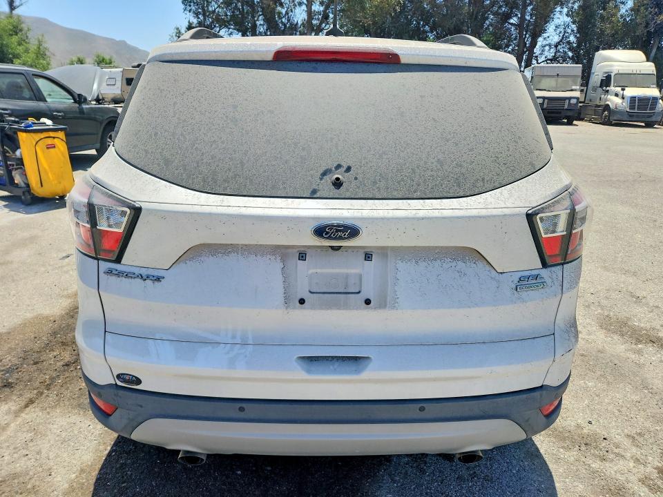 Продаж на аукціоні авто 2018 Ford Escape, vin: 1FMCU0HDXJUB14375, номер лоту: 61764866