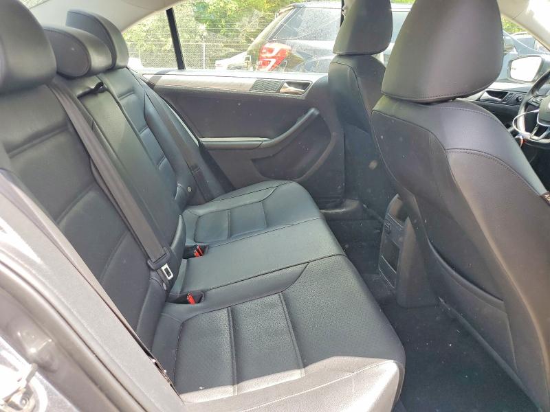 59606596 :رقم المزاد ، 3VWD07AJ8FM301460 vin ، 2015 Volkswagen Jetta مزاد بيع