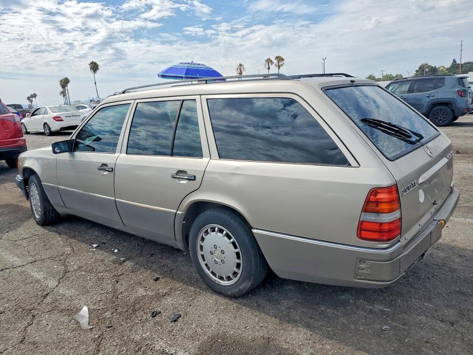 1992 Mercedes-benz 300 მანქანა იყიდება აუქციონზე, vin: WDBED90E2NF196598, აუქციონის ნომერი: 61047906