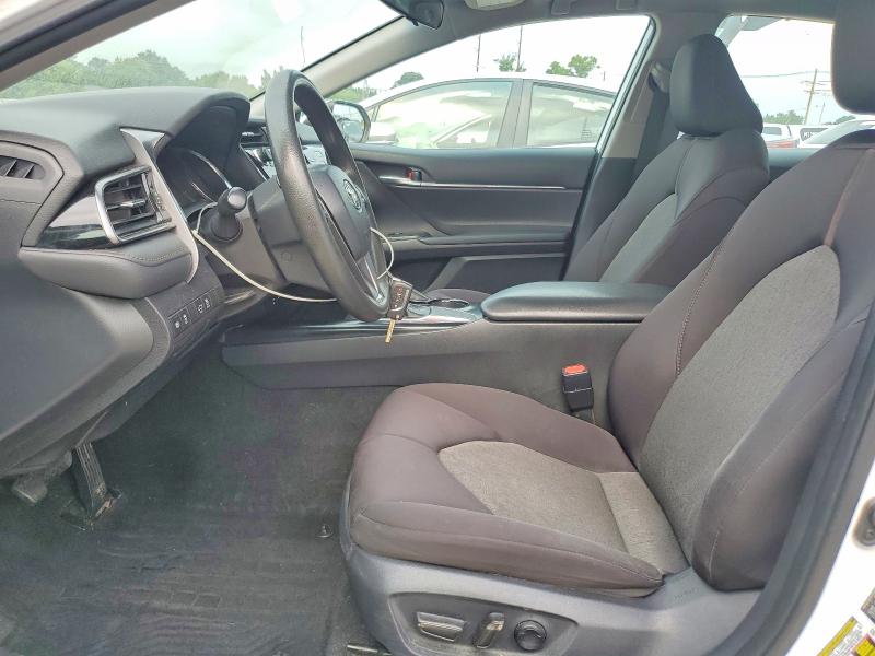 62426986 :رقم المزاد ، 4T1B11HK0KU238682 vin ، 2019 Toyota Camry مزاد بيع