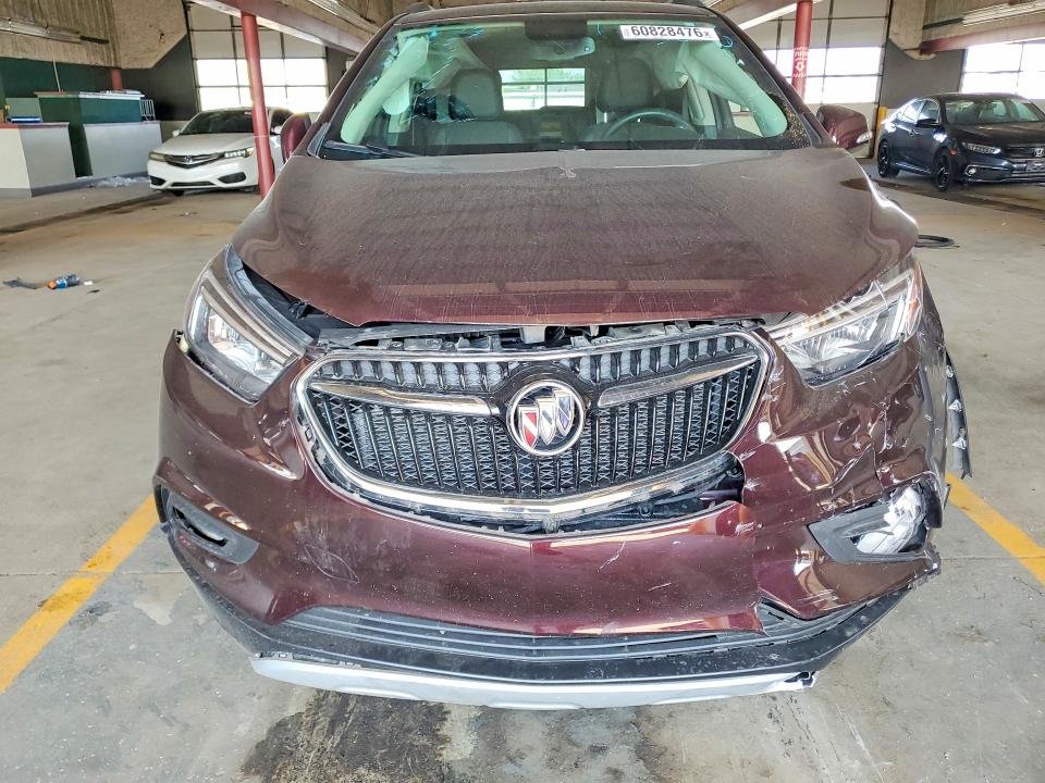 60828476 :رقم المزاد ، KL4CJFSM2JB633046 vin ، 2018 Buick Encore مزاد بيع