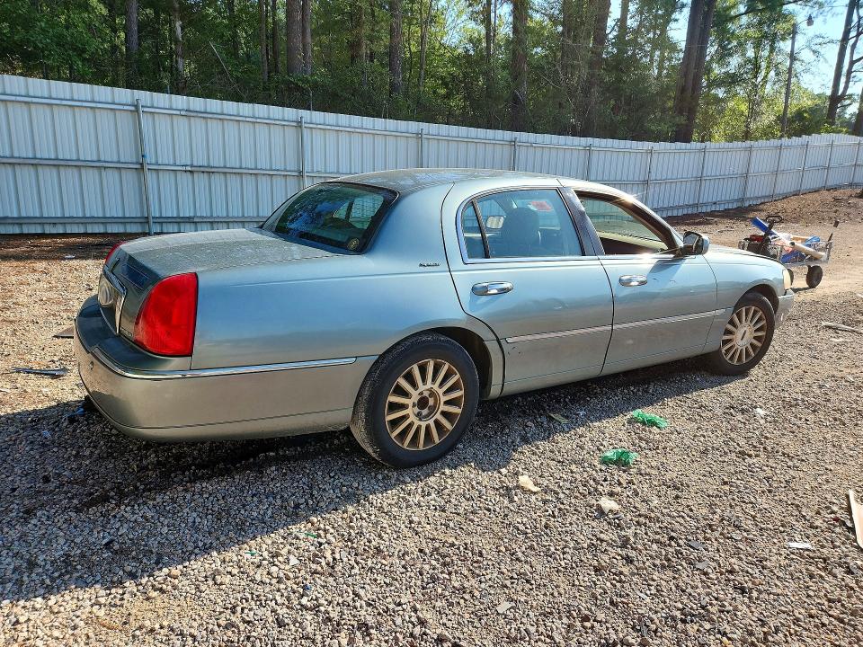 Продаж на аукціоні авто 2004 Lincoln Town Car, vin: 1LNHM81W24Y649391, номер лоту: 62908366