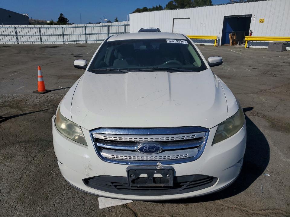 2010 Ford Taurus მანქანა იყიდება აუქციონზე, vin: 1FAHP2EW5AG158260, აუქციონის ნომერი: 63252836