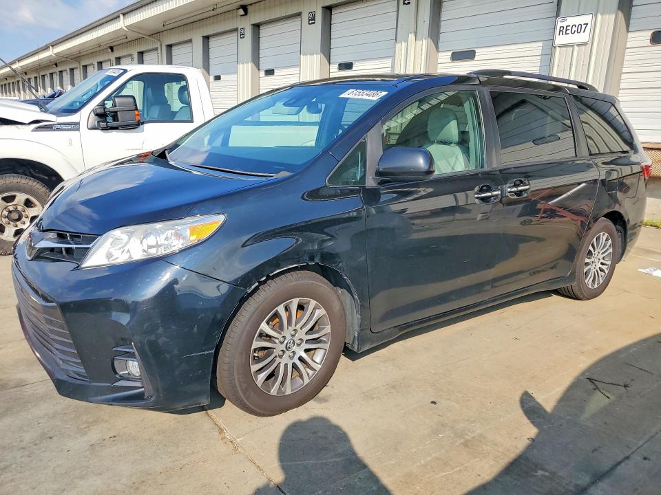 2019 Toyota Sienna მანქანა იყიდება აუქციონზე, vin: 5TDYZ3DC0KS997001, აუქციონის ნომერი: 61553486