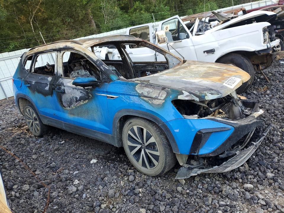 61620816 :رقم المزاد ، 3VVWX7B2XNM060905 vin ، 2022 Volkswagen Taos مزاد بيع