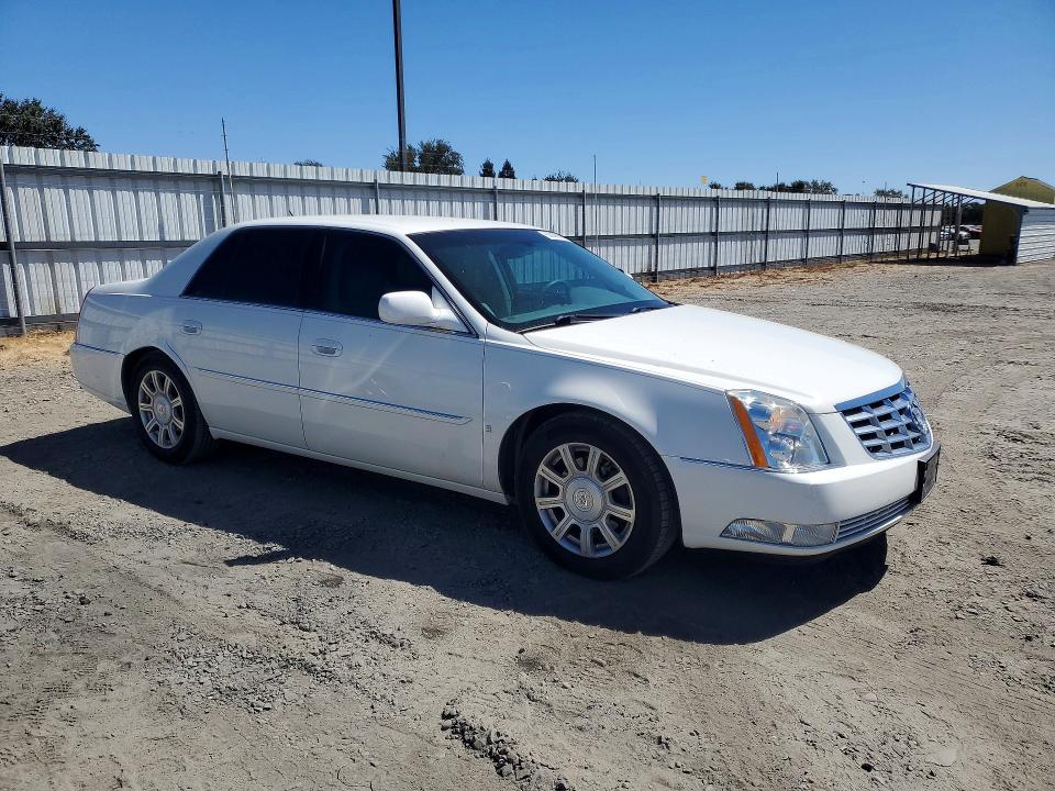 62908796 :رقم المزاد ، 1G6KD57Y58U211160 vin ، 2008 Cadillac Dts مزاد بيع