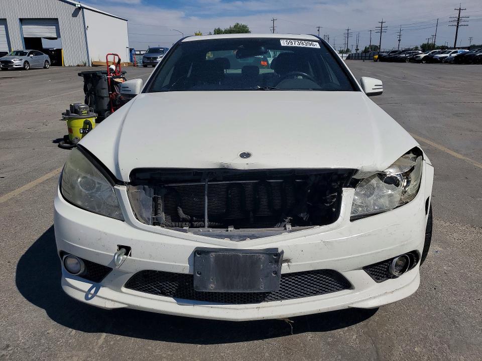 2010 Mercedes-benz C მანქანა იყიდება აუქციონზე, vin: WDDGF8BB8AF384964, აუქციონის ნომერი: 59739396
