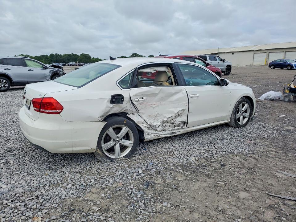Продажа на аукционе авто 2012 Volkswagen Passat, vin: 1VWBH7A33CC034954, номер лота: 60801616