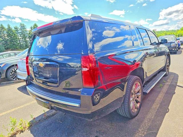 2015 Chevrolet Suburban მანქანა იყიდება აუქციონზე, vin: 1GNSKKKC8FR722852, აუქციონის ნომერი: 61456236