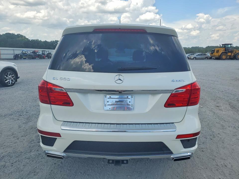 61343356 :رقم المزاد ، 4JGDF7DE8FA546199 vin ، 2015 Mercedes-benz Gl مزاد بيع