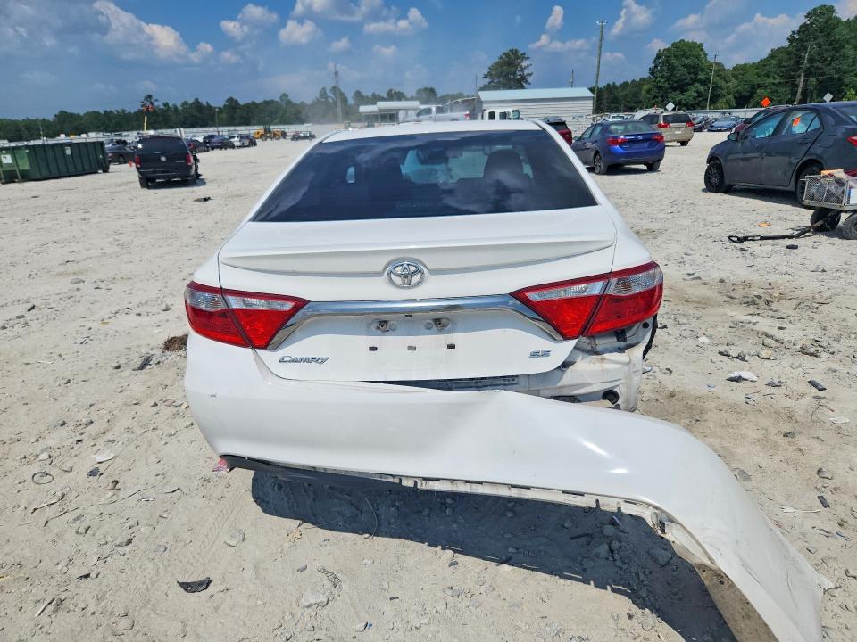 2015 Toyota Camry მანქანა იყიდება აუქციონზე, vin: 4T1BF1FK7FU049442, აუქციონის ნომერი: 59691516