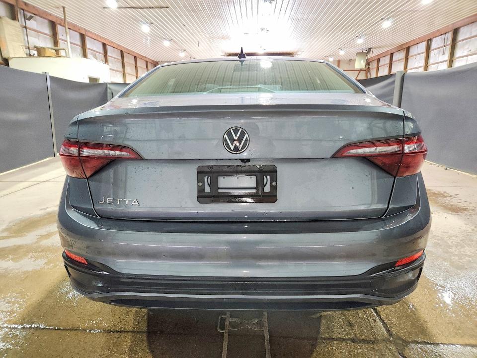 62422616 :رقم المزاد ، 3VW5M7BU6RM090281 vin ، 2024 Volkswagen Jetta مزاد بيع