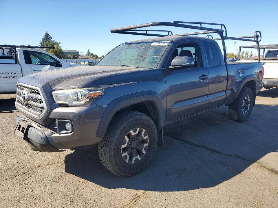 2016 Toyota Tacoma მანქანა იყიდება აუქციონზე, vin: 5TFSZ5AN5GX023152, აუქციონის ნომერი: 61968766