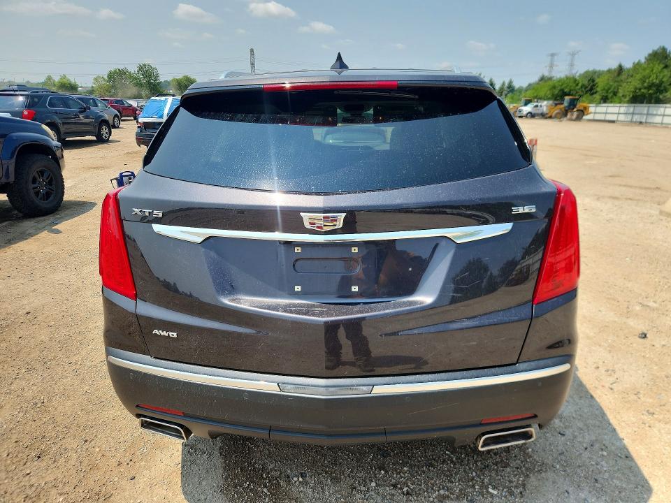 62955026 :رقم المزاد ، 1GYKNERS4HZ131378 vin ، 2017 Cadillac Xt5 مزاد بيع