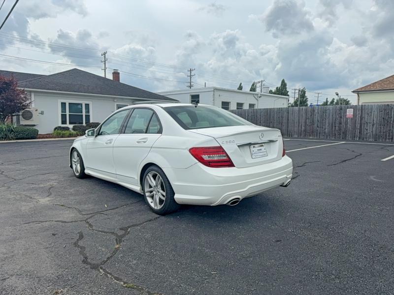 Aukcja sprzedaży 2013 Mercedes-benz C, vin: WDDGF8AB6DR274838, numer aukcji: 63198436