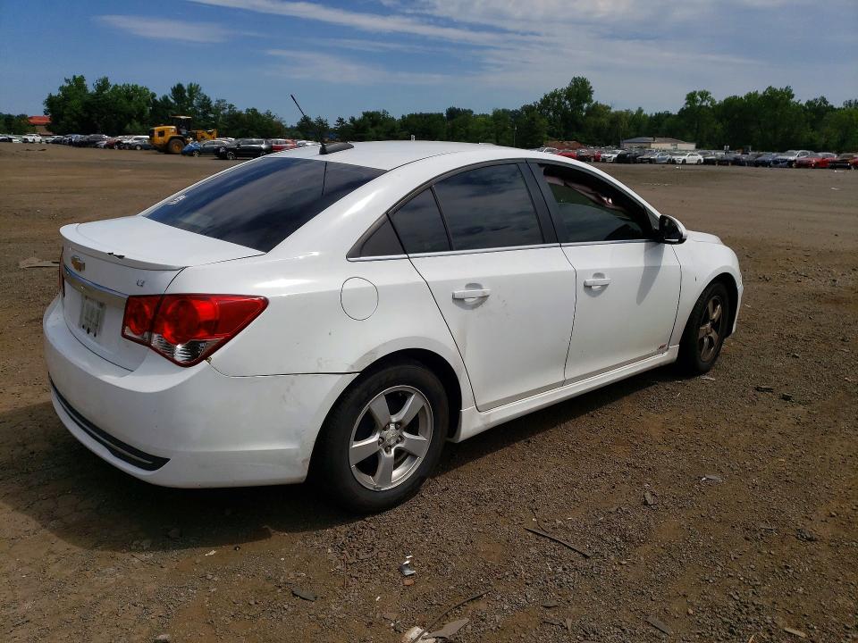 2015 Chevrolet Cruze მანქანა იყიდება აუქციონზე, vin: 1G1PC5SB7F7135910, აუქციონის ნომერი: 61612796