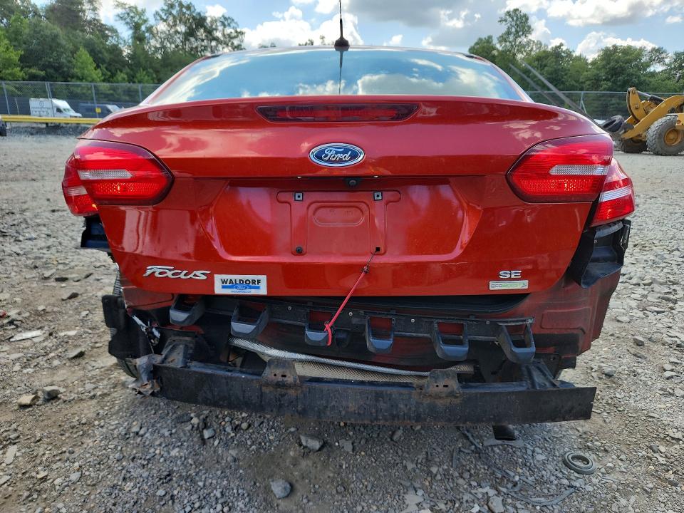 63190806 :رقم المزاد ، 1FADP3FE3JL256821 vin ، 2018 Ford Focus مزاد بيع