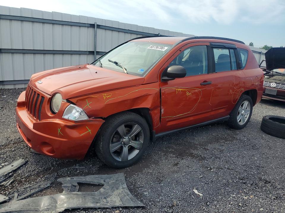 60736706 :رقم المزاد ، 1J8FT47W18D707897 vin ، 2008 Jeep Compass مزاد بيع