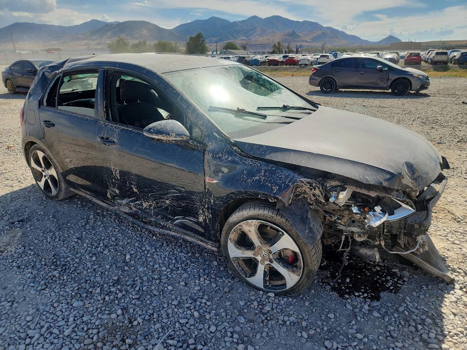 Продажа на аукционе авто 2017 Volkswagen Gti, vin: 3VW5T7AU9HM009065, номер лота: 61301566