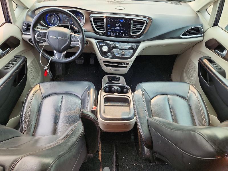 60698296 :رقم المزاد ، 2C4RC1BG4HR519651 vin ، 2017 Chrysler Pacifica مزاد بيع