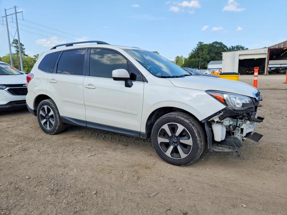 Продажа на аукционе авто 2017 Subaru Forester, vin: JF2SJARC4HH510343, номер лота: 61306056