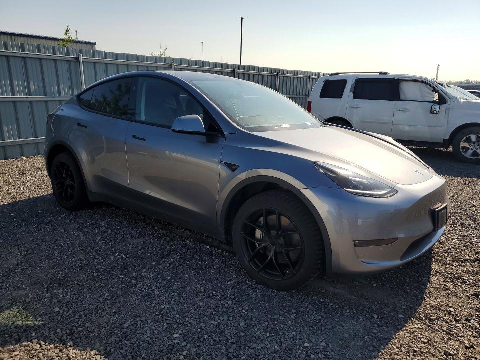 58744526 :رقم المزاد ، 7SAYGDEE9SF275268 vin ، 2025 Tesla Model Y مزاد بيع